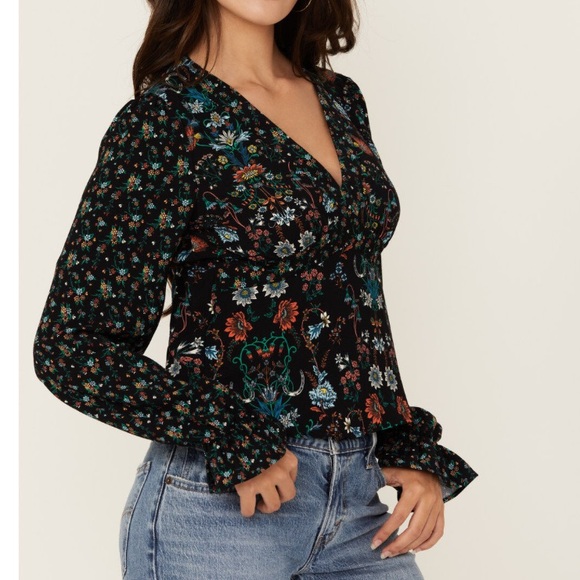 NWT Rock & Roll Denim Women's Floral Print Long Sleeve Blouse - Picture 2 of 7